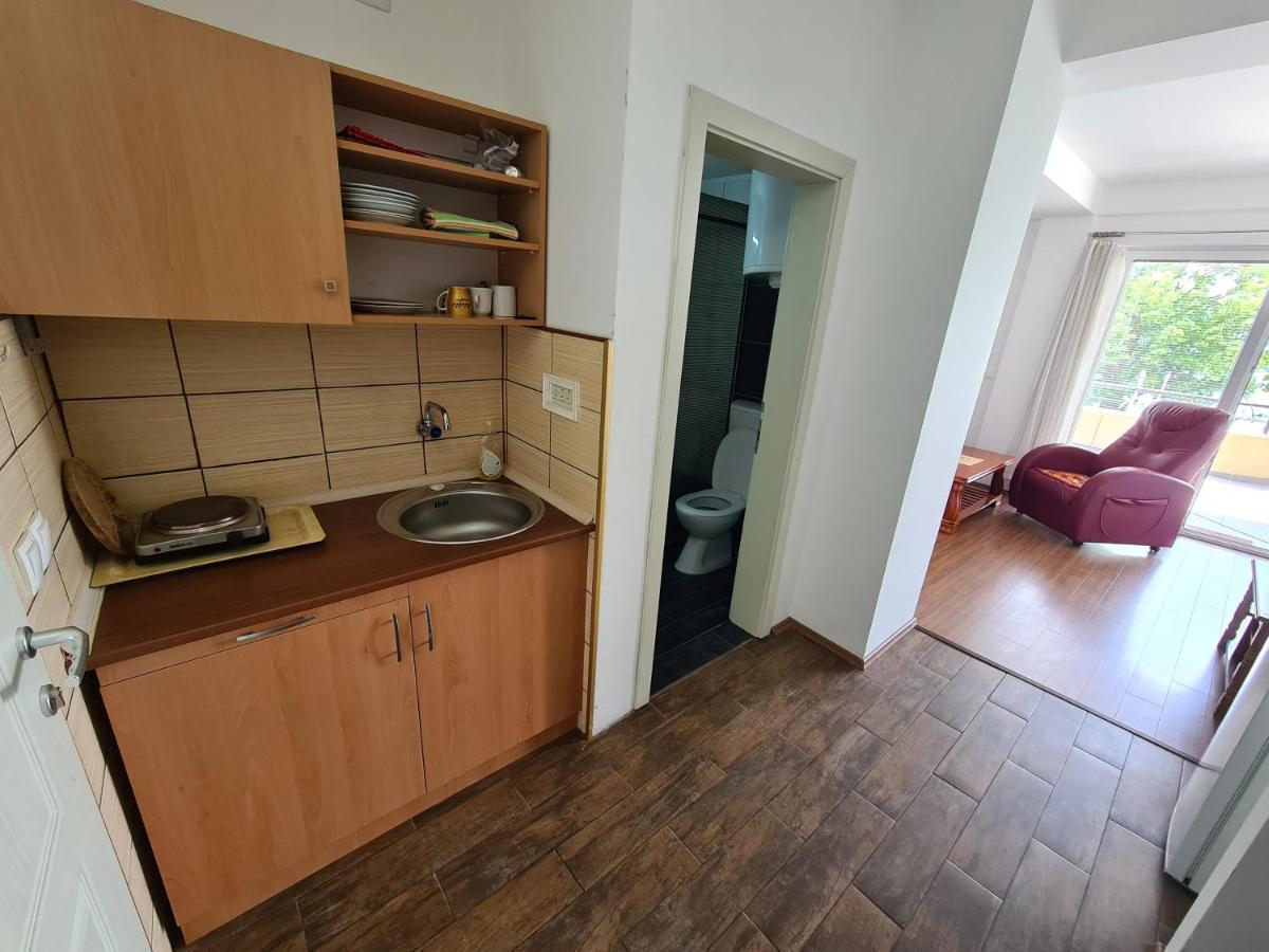 Restaurant & Apartments Lipa Peštani Extérieur photo