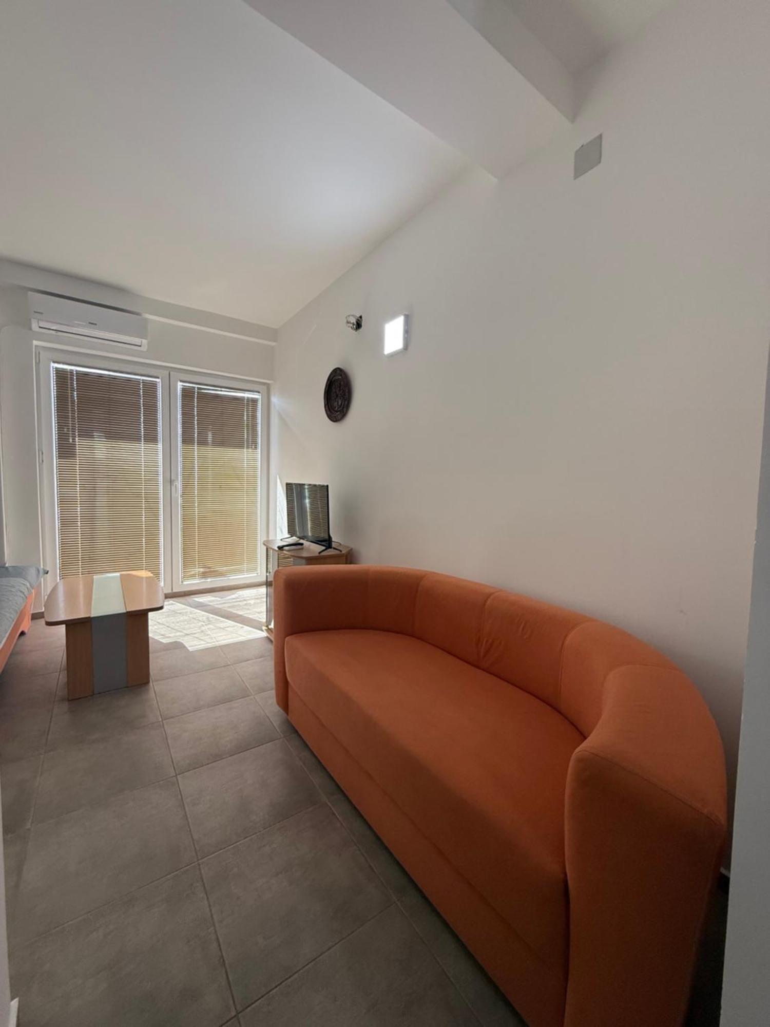 Restaurant & Apartments Lipa Peštani Extérieur photo
